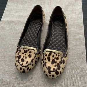 Tory Burch Leopard print flats - size 7